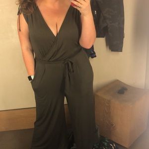 XL Anthropologie Jumpsuit Army Green Perfect
